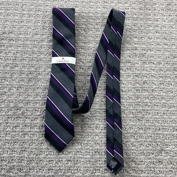 Calvin Klein Extreme Slim Men's Neck Tie Gray Black Purple Stripes Formal Preppy - Picture 1 of 5
